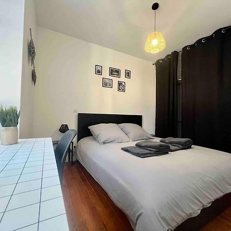 Appartement Climatise 4 Personnes / Centre-Ville Besançon Eksteriør bilde