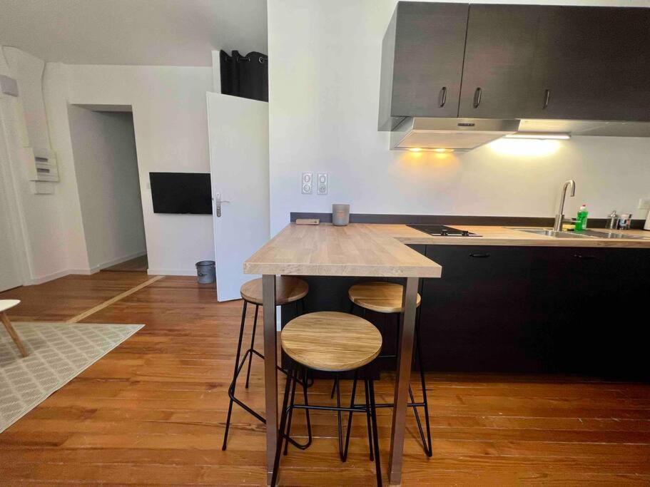Appartement Climatise 4 Personnes / Centre-Ville Besançon Eksteriør bilde