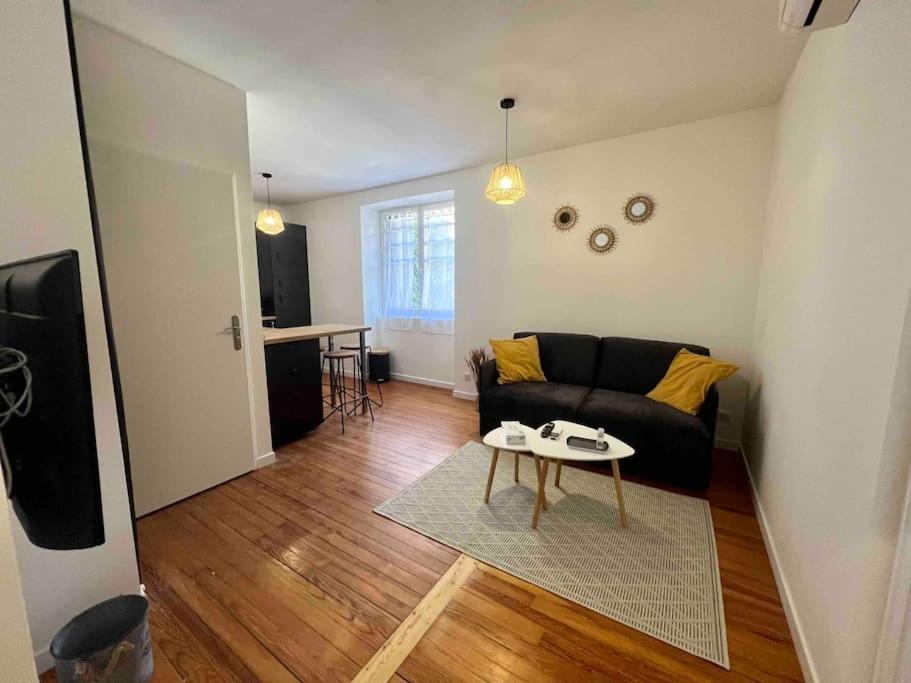 Appartement Climatise 4 Personnes / Centre-Ville Besançon Eksteriør bilde