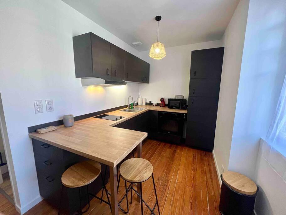 Appartement Climatise 4 Personnes / Centre-Ville Besançon Eksteriør bilde
